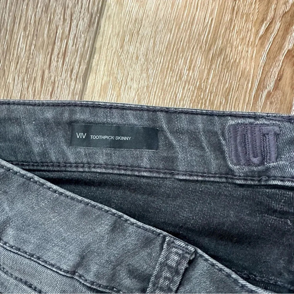 Kut from the Kloth VIV Toothpick Skinny Women’s Gray Ankle Jeans Size 16W NWOT - Picture 4 of 9